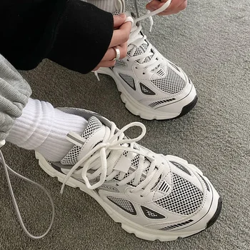 2023 Нов Instagram модерен универсален случайни татко обувки окото дишаща двойка спортни обувки