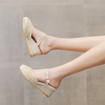 2023 Жени Нови сандали на висок ток Дамски ежедневни корейски чехли с клин