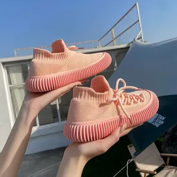 Спортни обувки дамски летни нови обувки дишаща мрежеста повърхност летяща тъкани случайни един педал бягане двойка обувки
